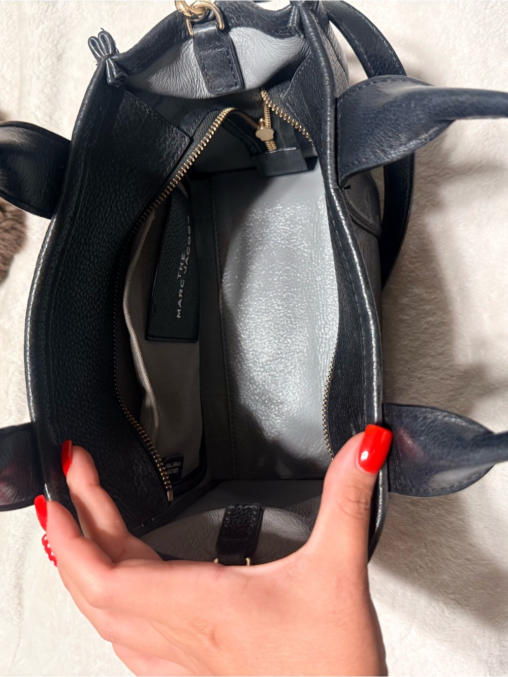 Marc Jacobs Black Pebbled Leather 'The Tote Bag' Small with Crossbody Strap - Picture 3 of 5